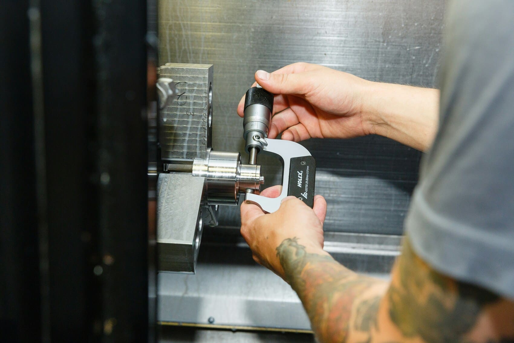 Как стать токарем: путь от новичка до мастера станка